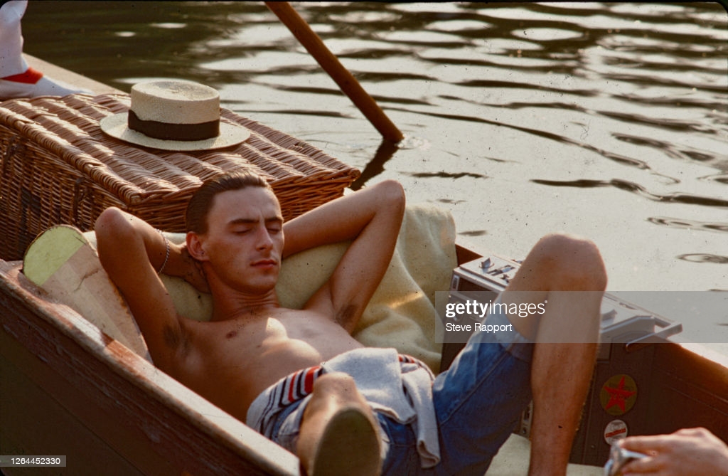 Paul Weller of The Style Council films the 'Long Hot Summer' video, Cambridge, 8/3/83. (Photo by Steve Rapport/Getty Images)