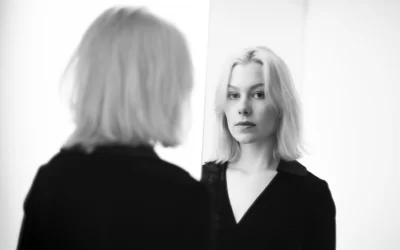Phoebe Bridgers is here and now