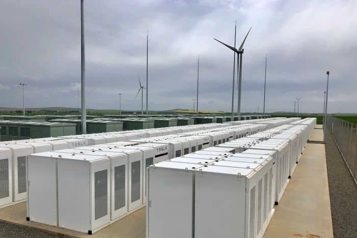 South-Australia-giant-Tesla-Battery-output-and-storage-set