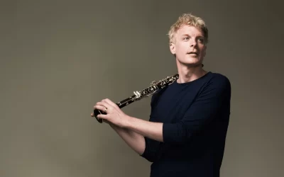Martin Frost elevates clarinet to front of the house!