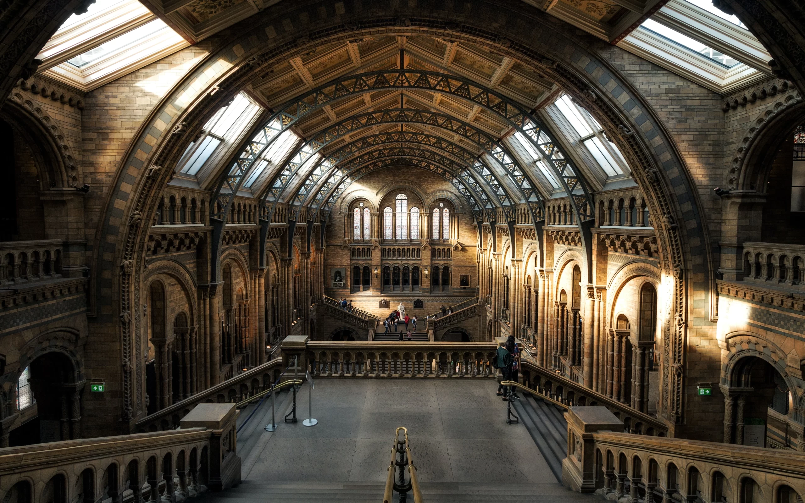 Natural History Museum, London, United Kingdom Published on April 2, 2017 Canon, EOS 70D Free to use under the Unsplash License