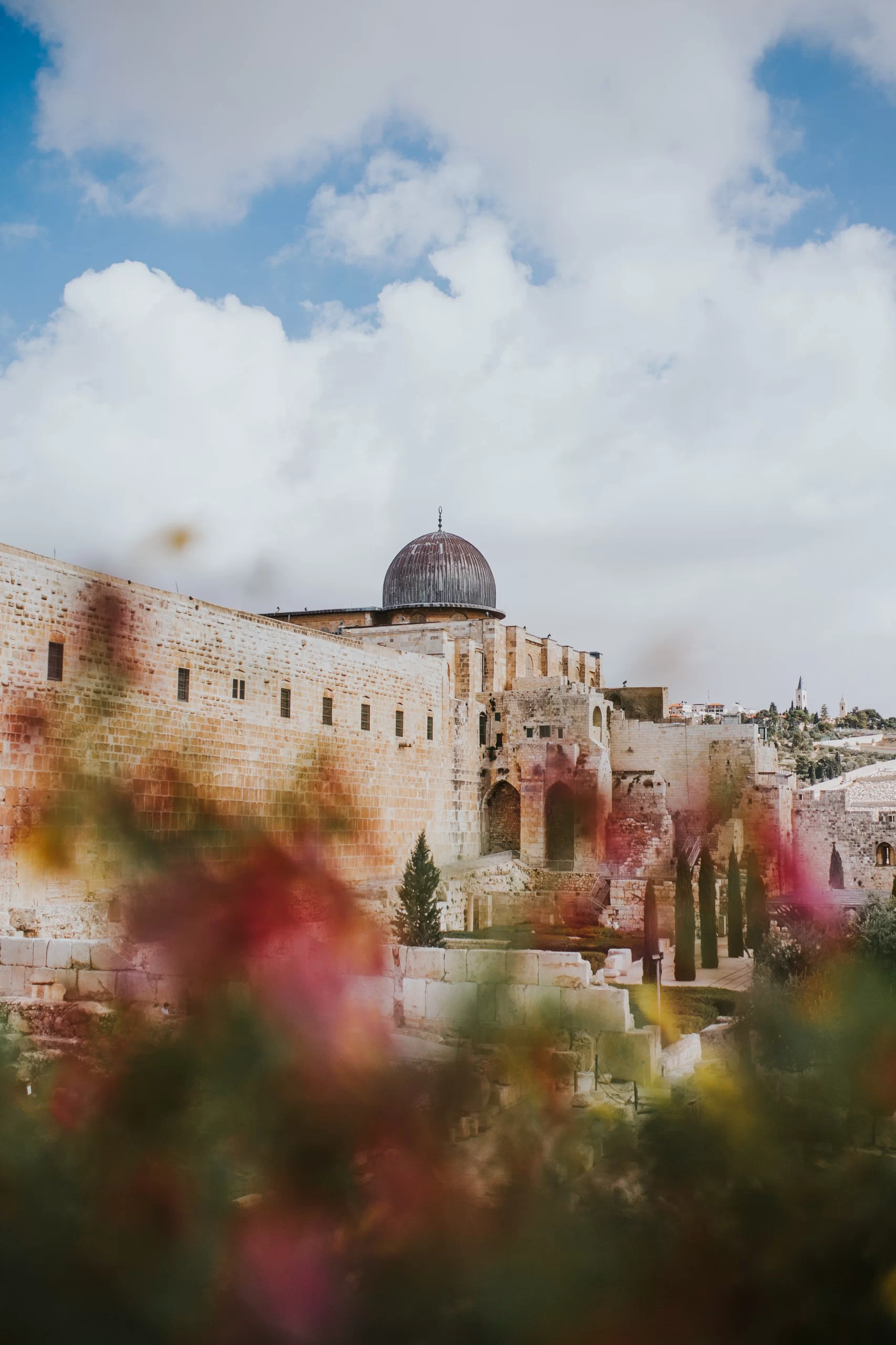 Al Aqsa, Jerusalem, Israel Published on November 15, 2018 Canon, EOS 6D Free to use under the Unsplash License