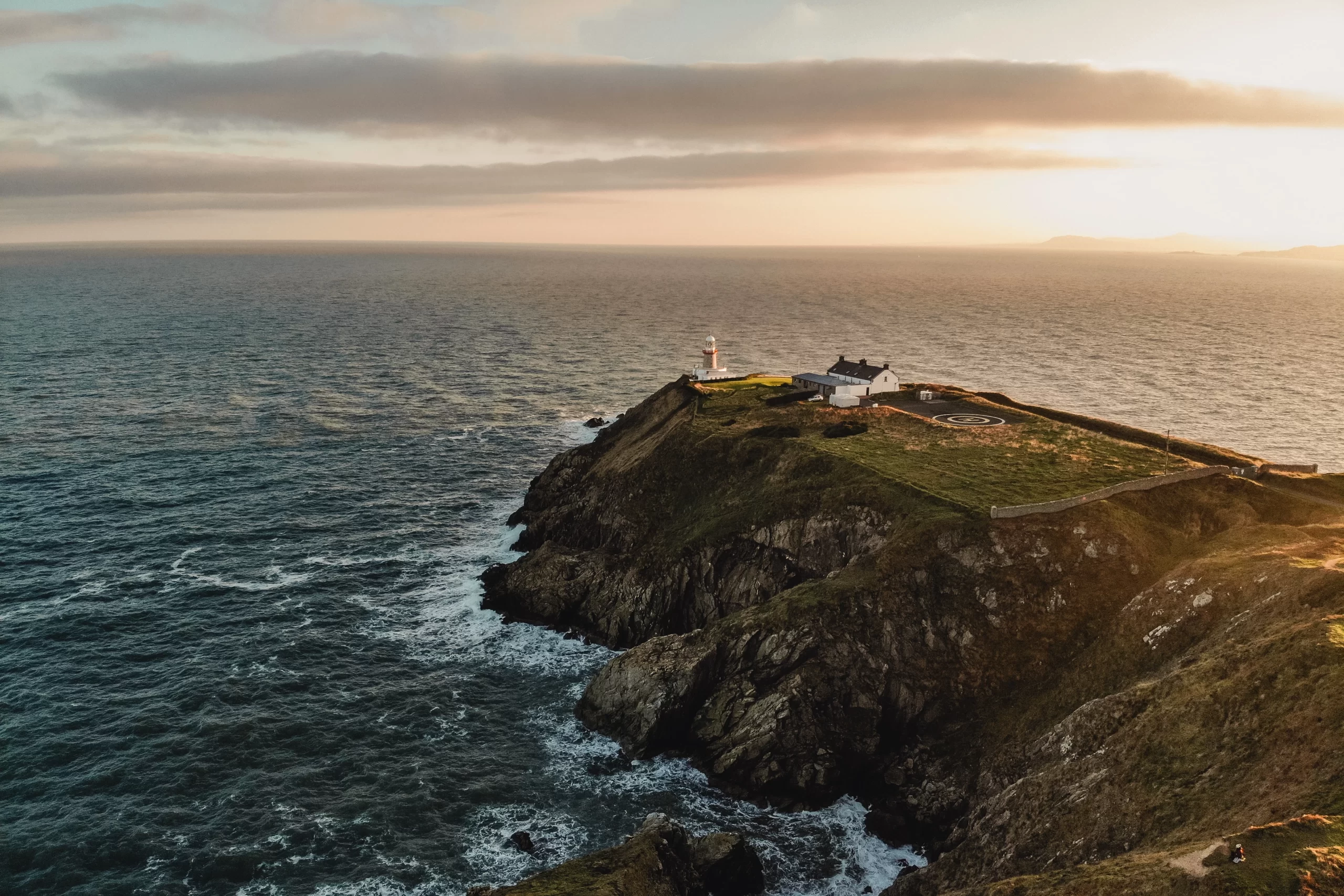Howth beacon, Dublin, Ireland Published on December 18, 2018 DJI, FC2103 Free to use under the Unsplash License