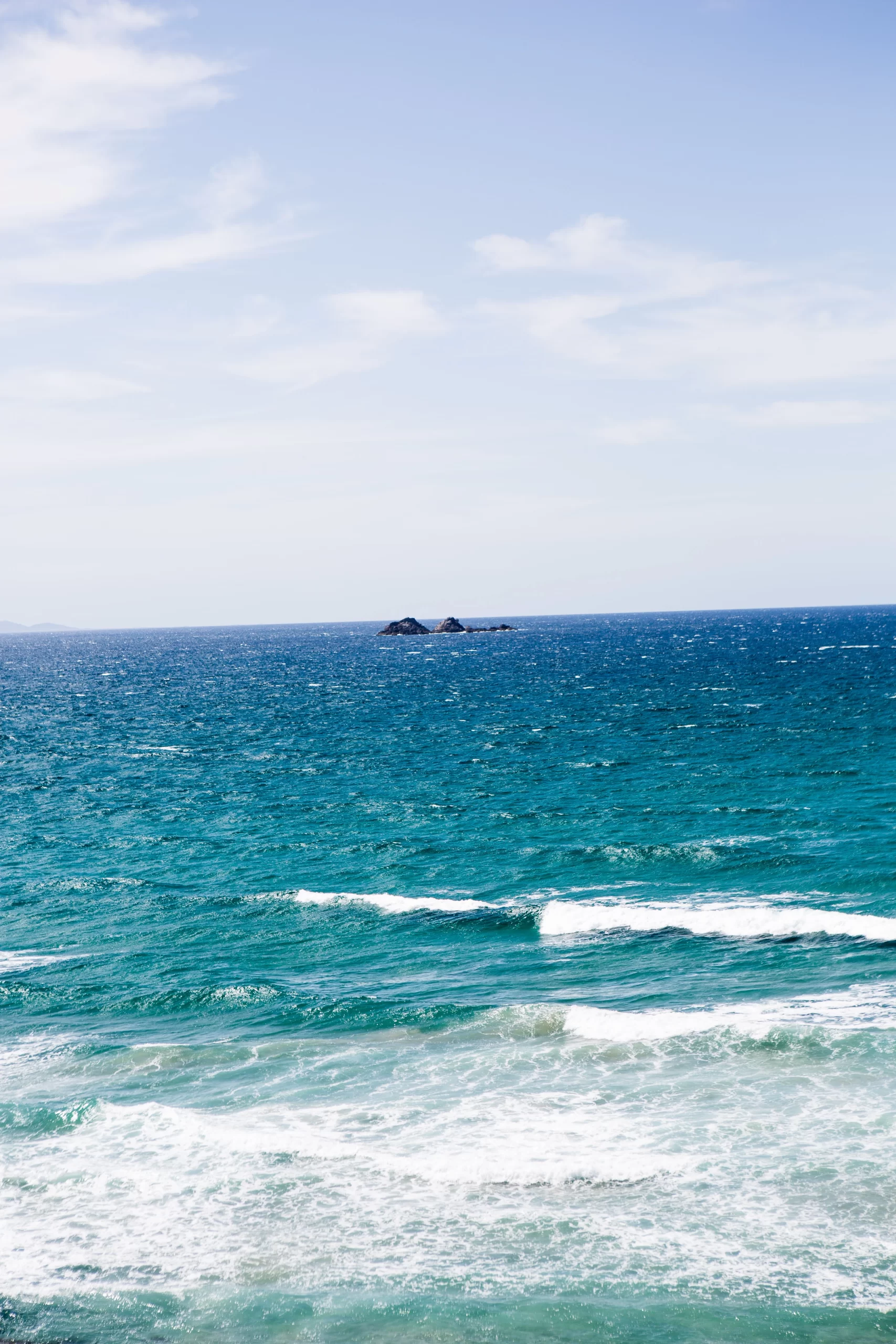Byron Bay NSW, Australia Published on October 27, 2020 Canon, EOS 5D Mark III Free to use under the Unsplash License