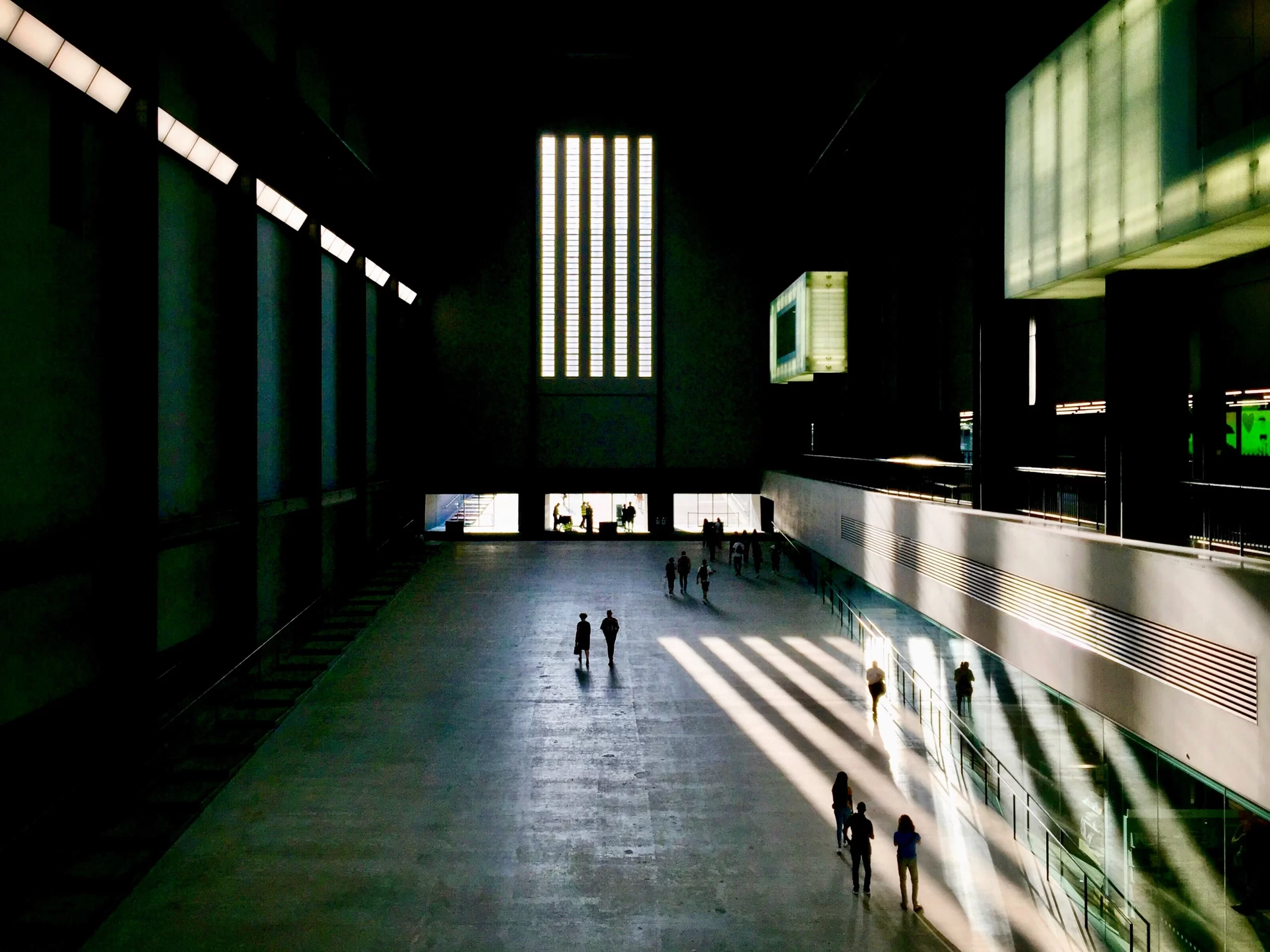 Tate Modern, London, Regno Unito Published on June 25, 2020 Apple, iPhone 6 Plus Free to use under the Unsplash License Tate Modern, London