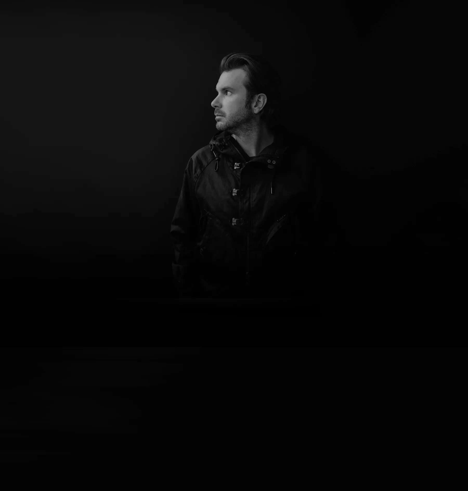 Howie Day in black and white header